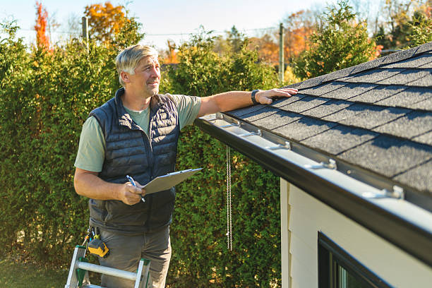 Professional Roofing technician working in Solomons, MD